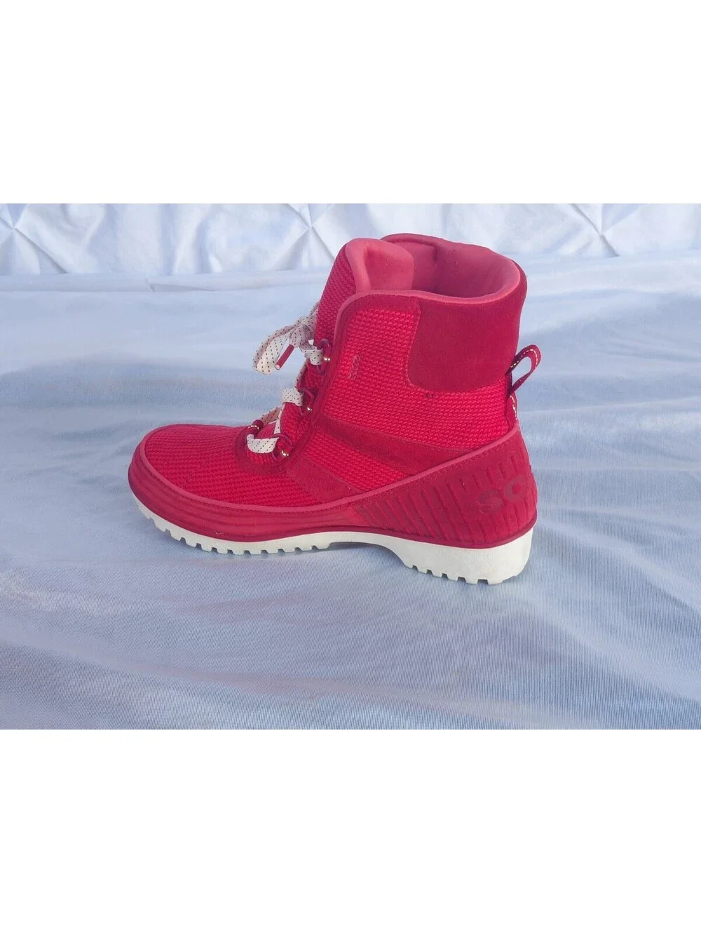 NEW Sorel Tivoli Go Hi-Top Sneaker Red Women Size 6.5